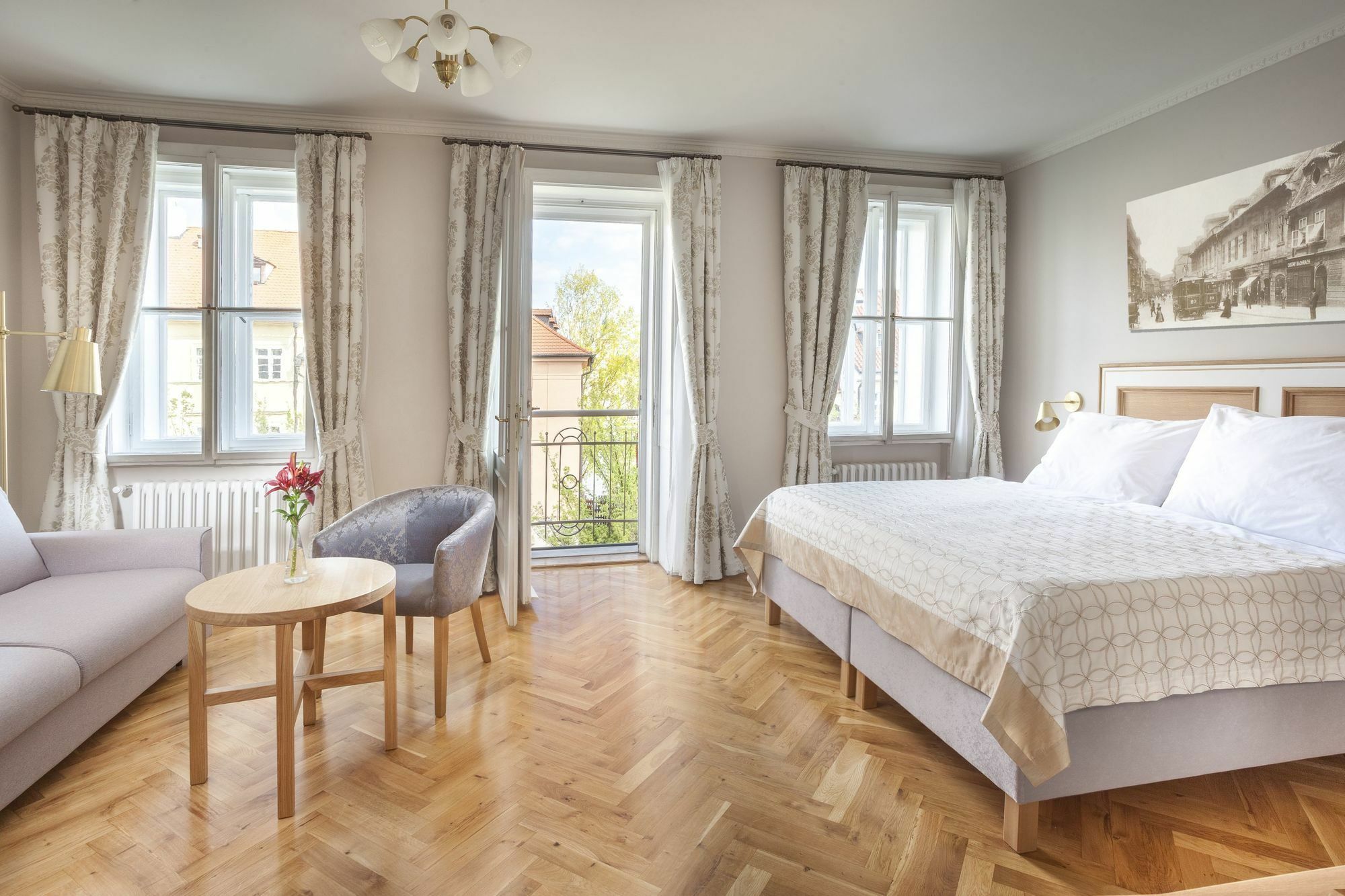 Hotel At The Golden Scissors Praga Exterior foto